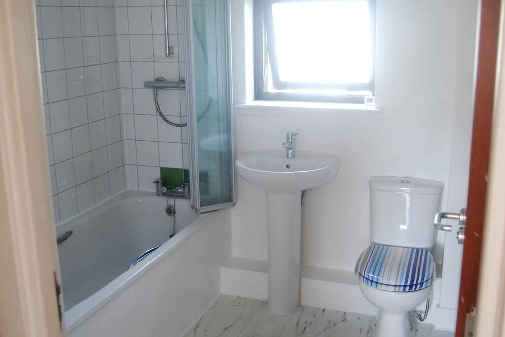 Central Two Bed Flat Close To Arthur'S Seat And University Edinburgh Exterior foto